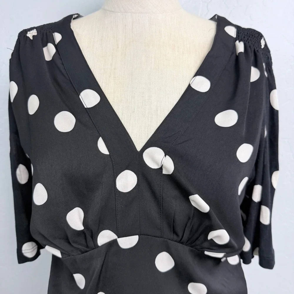 Anthropologie‎ Tiny Polka Dot Smocked Waist V-Neck Blouse Black White Size S
